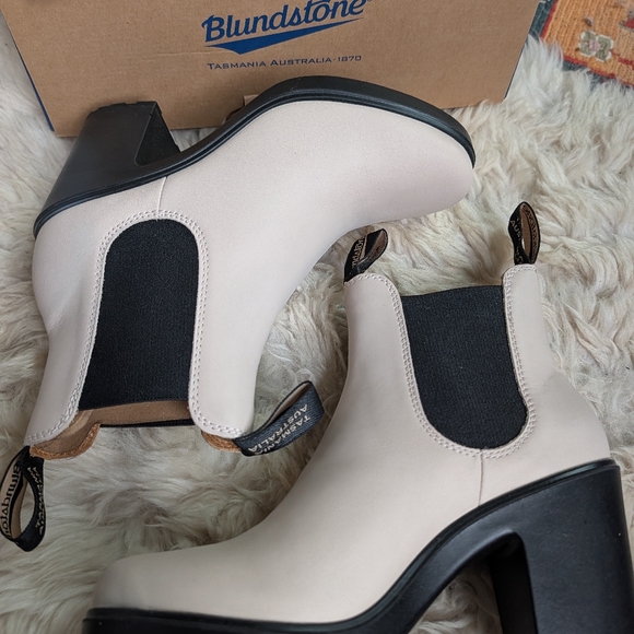New In Box Blundstone Heel Boots 2364 - US 8.5 - Picture 5 of 8